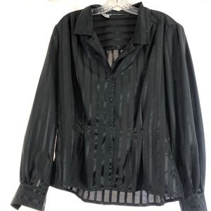 Vintage /  Woman's button-down long sleeve top